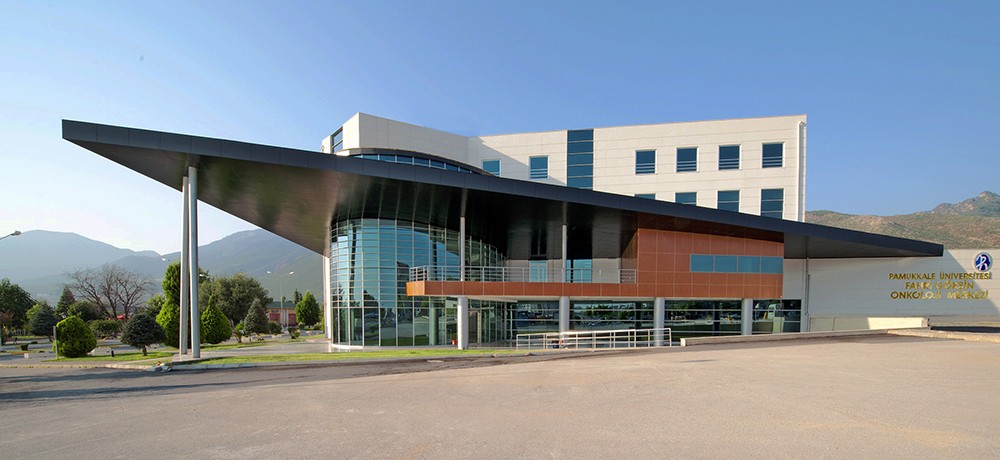 Pamukkale Üniversitesi Hastaneleri Onkoloji Merkezi